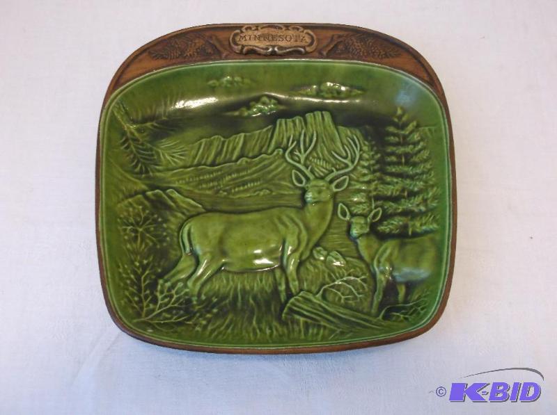 Entryway change tray in great condition....