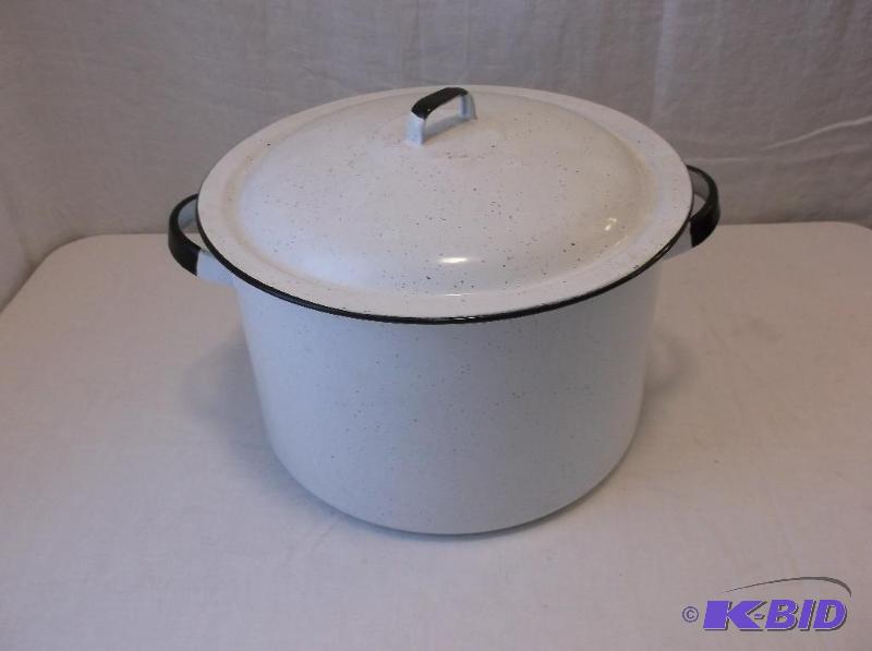 Large Black &amp White enameled pot with lid...