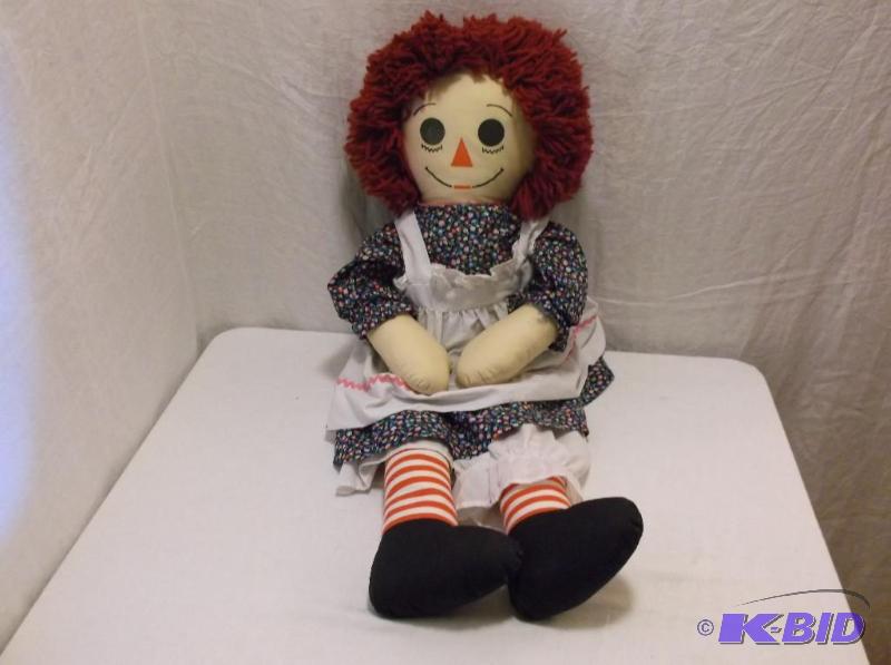 Collectable large Ragged Ann doll measuring 3...