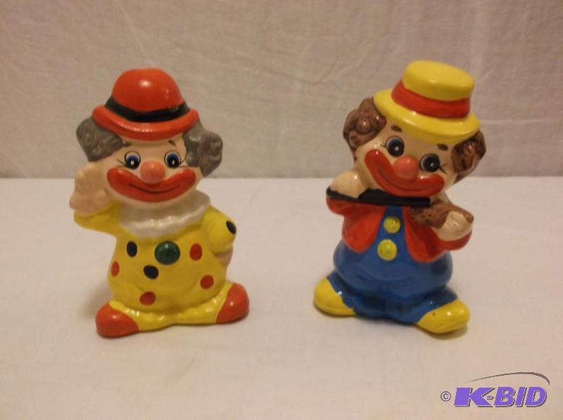 Cute clown banks in great condition....