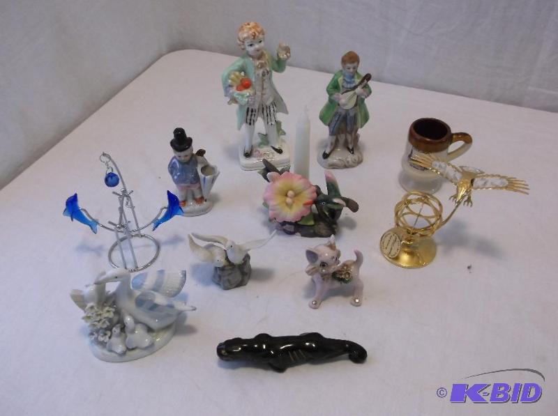 Nice lot of cute figurines. &nbsp...