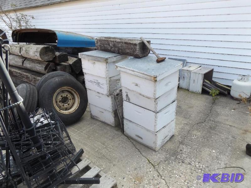 lot 20006 image: Bee Hive Boxes, 13 of them....