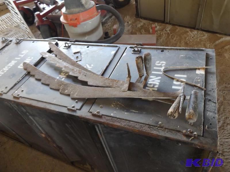 lot 20014 image: Three old Hay Saws...