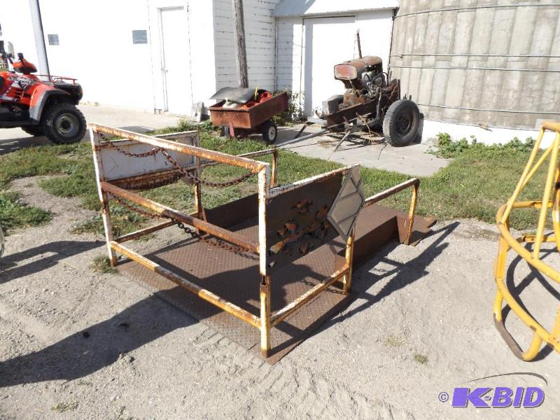 lot 20019 image: Pickup Insert for carrying Propane Bottles...