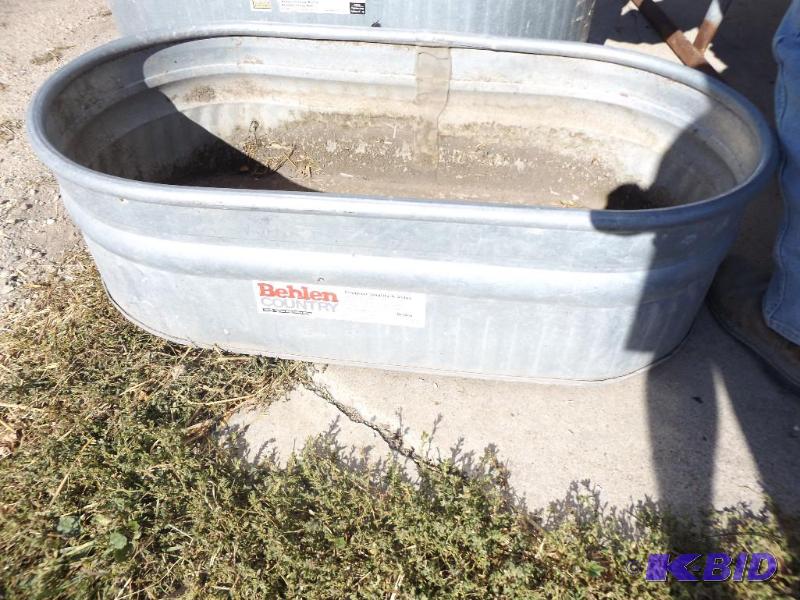 lot 20026 image: 40 gallon Galvanized shallow water tank...