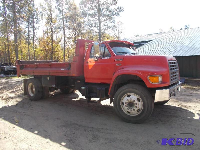 1995 Ford F Series F700 Contractors DumpWork...
