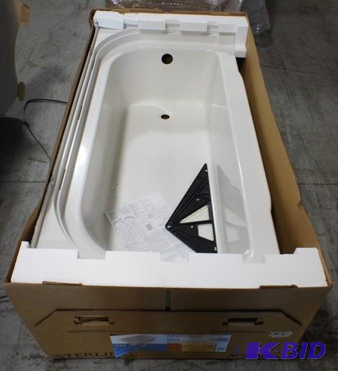 New Kohler Sterling Accord Bath Tub  right d...