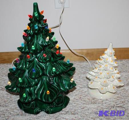 lot 146 image: Ceramic lighted Christmas trees, green and wh...