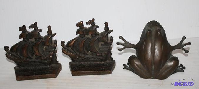 lot 183 image: Ship Book Ends and open mouth metal frog - ma...
