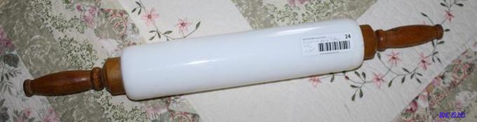 lot 24 image: Imperial Milk Glass Rolling Pin from 1920s. ...