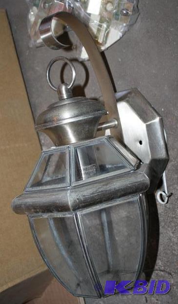 lot 246 image: New exterior light Quoizel Pewter finish 9x14...