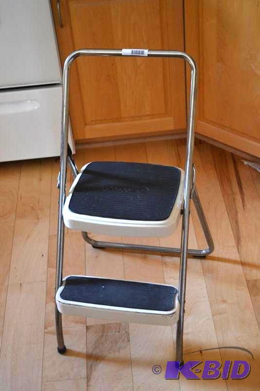 lot 253 image: Vintage Cosco stool...