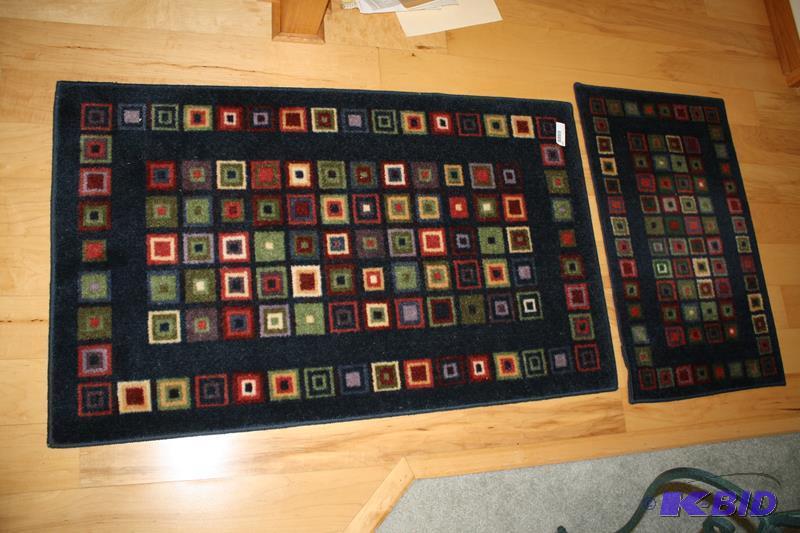 lot 263 image: Two matching rugs 36x24" 32x52"...