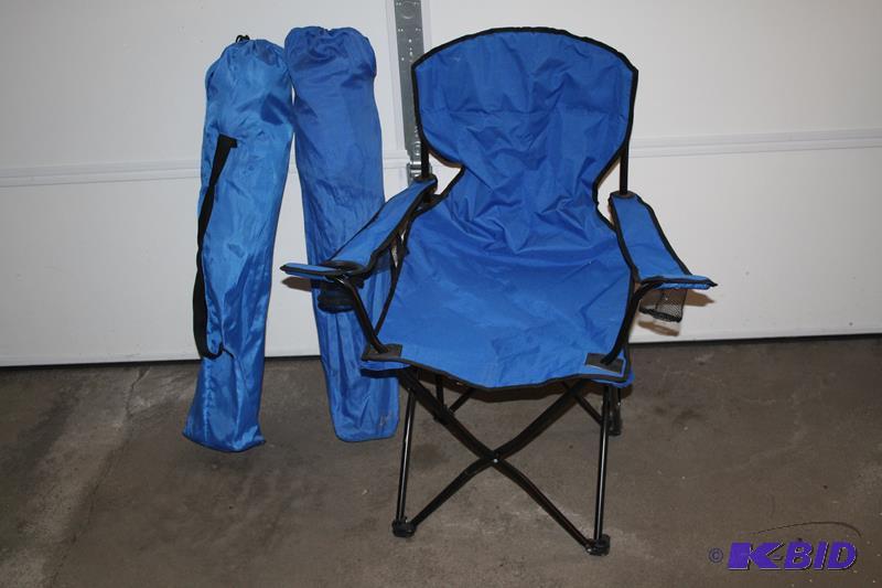 lot 264 image: Three blue folding chairs...