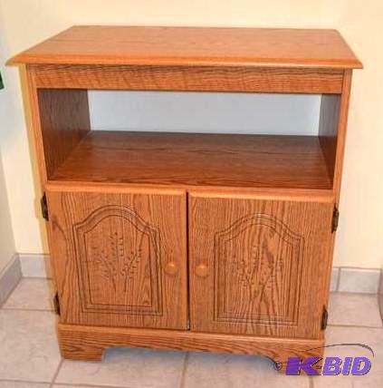 lot 267 image: Storage cabinet&nbspon wheels 24x24x12"...