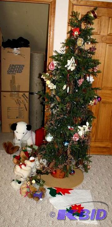 lot 270 image: Christmas Tree 72" tall, stuffed animals...