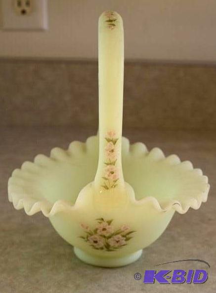 lot 80 image: Handpainted FENTON basket 8x7"...