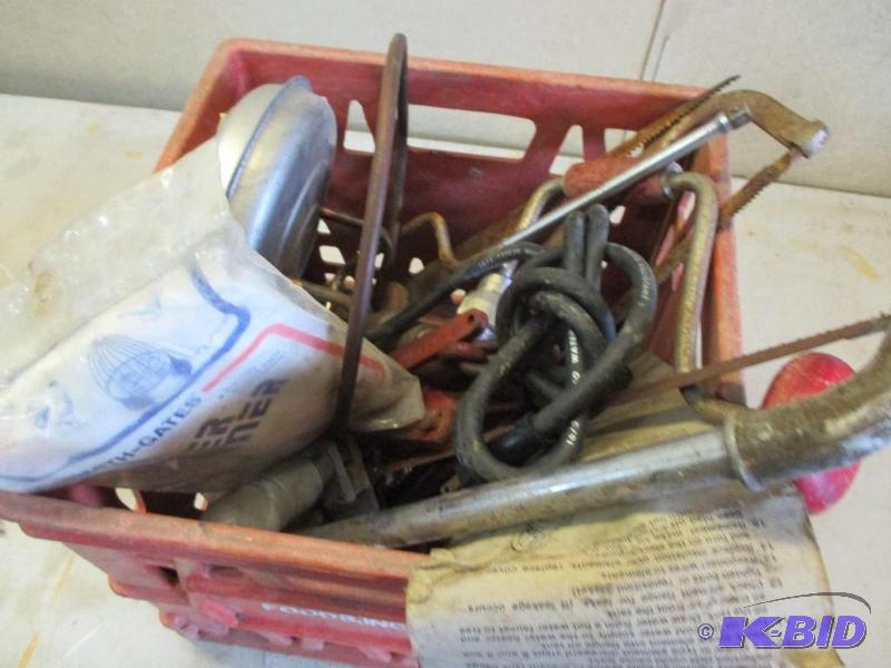 lot 129 image: saws, drills, heaters...