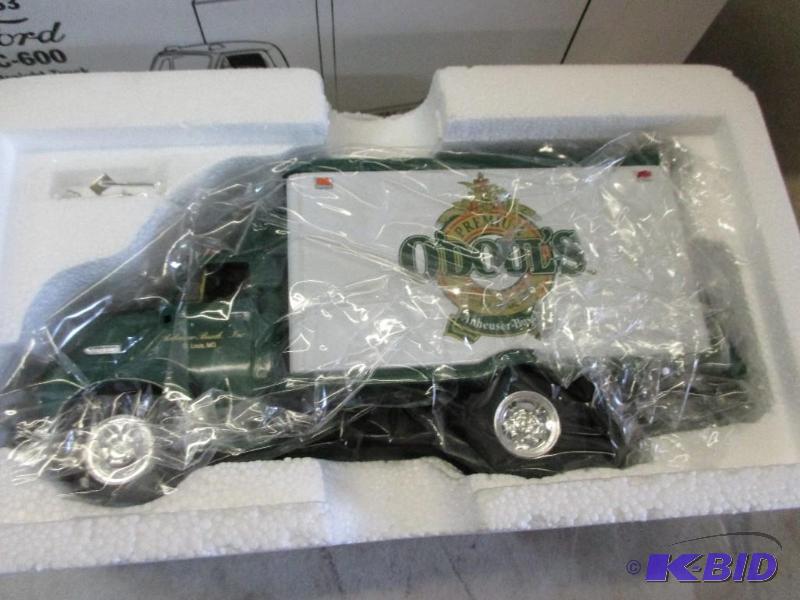 lot 27 image: O Douls Collector truck...