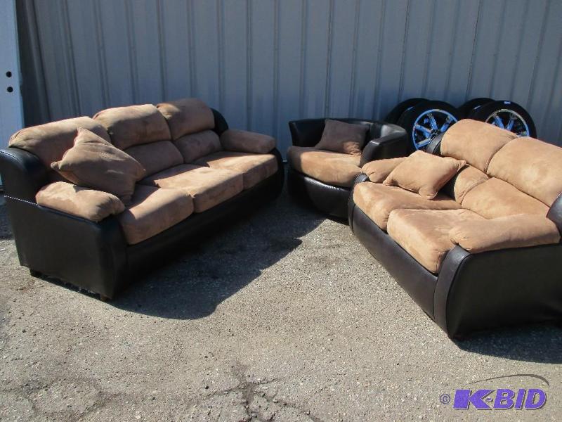 lot 34 image: Couch, loveseat and chair, suede like materia...