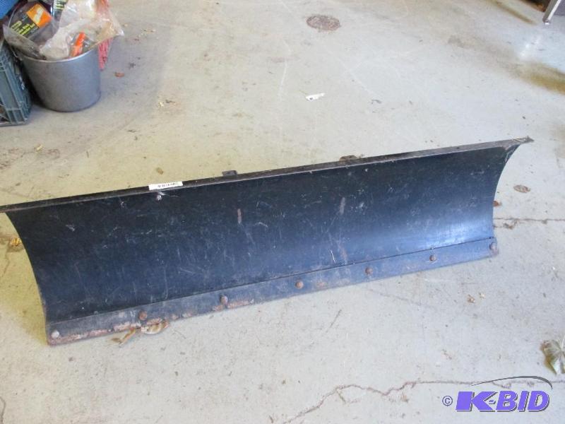 lot 87 image: Like new 4 blade for lawn tractor or 4 wheel...