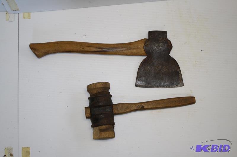 Antique hatched 19&quot &amp hammer, stampe...