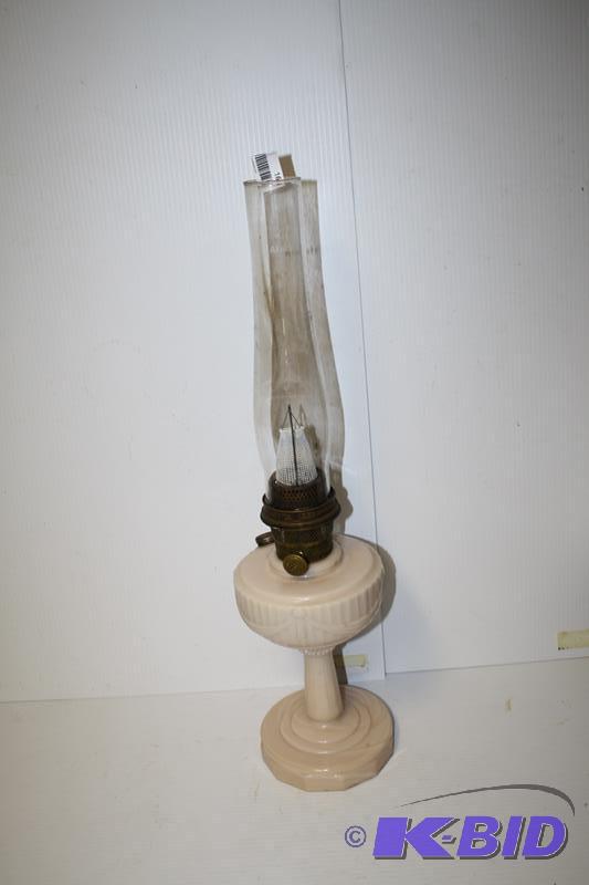 Aladdin kerosene lamp model B 18&quot tall...