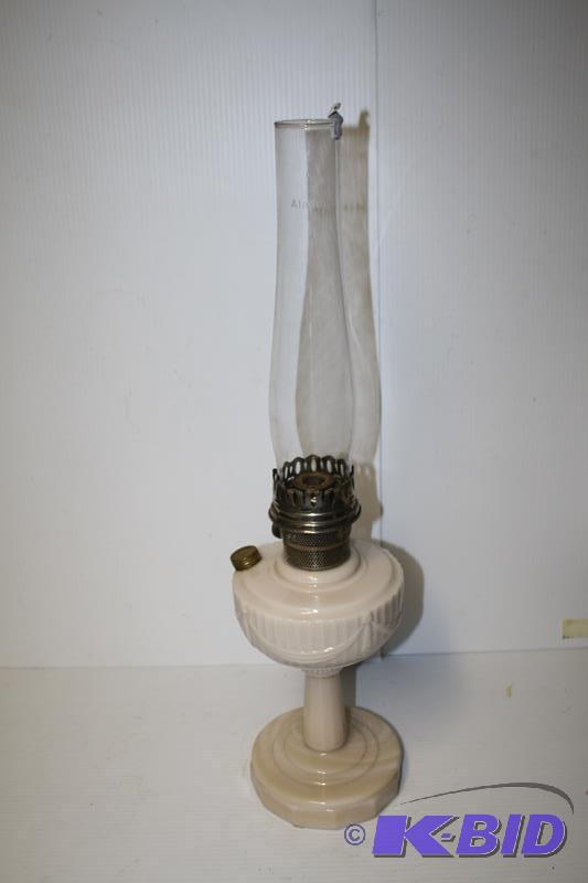 Vintage Aladdin model C kerosene lamp&nbsp24...