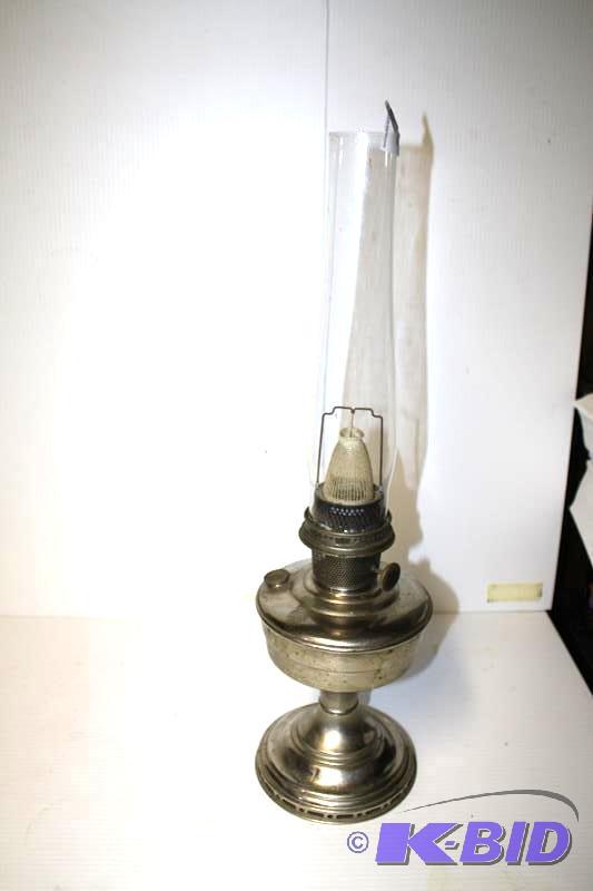 Vintage Aladdin model 12 kerosene lamp 24&quo...
