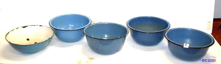 Vintage porcelain enamelware wash basins 12&q...