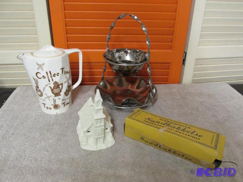 Vintage, Kitchen, Household includes a Vintage MUSICAL TEACOFFEE POT