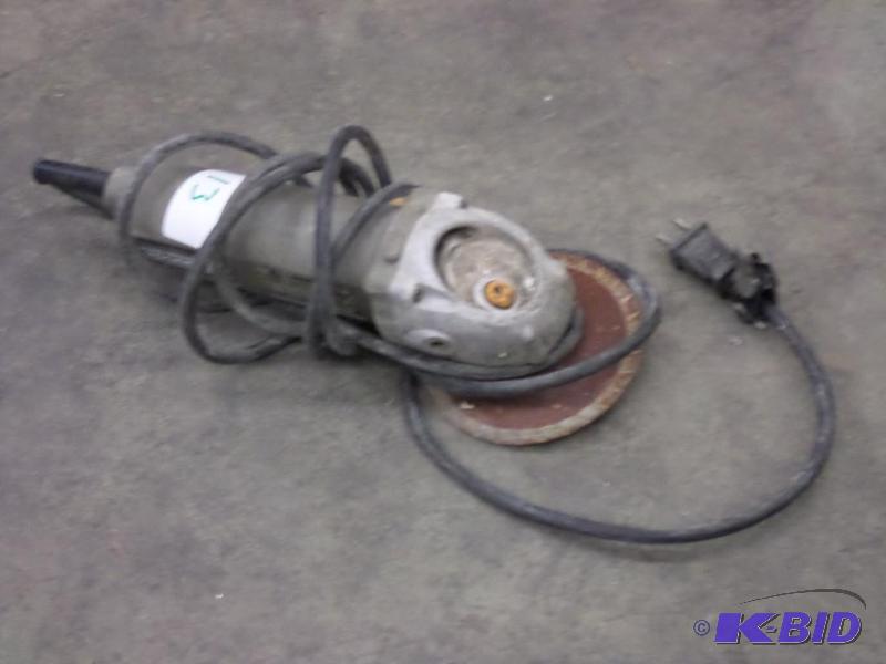 lot 13 image: Rockwell 4.5" Grinder...