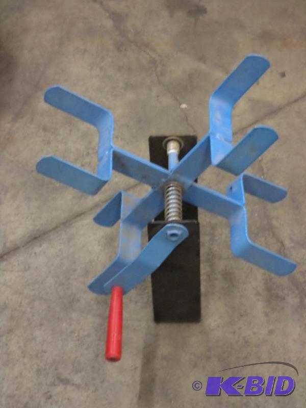 lot 35 image: Steel Hose Reel...