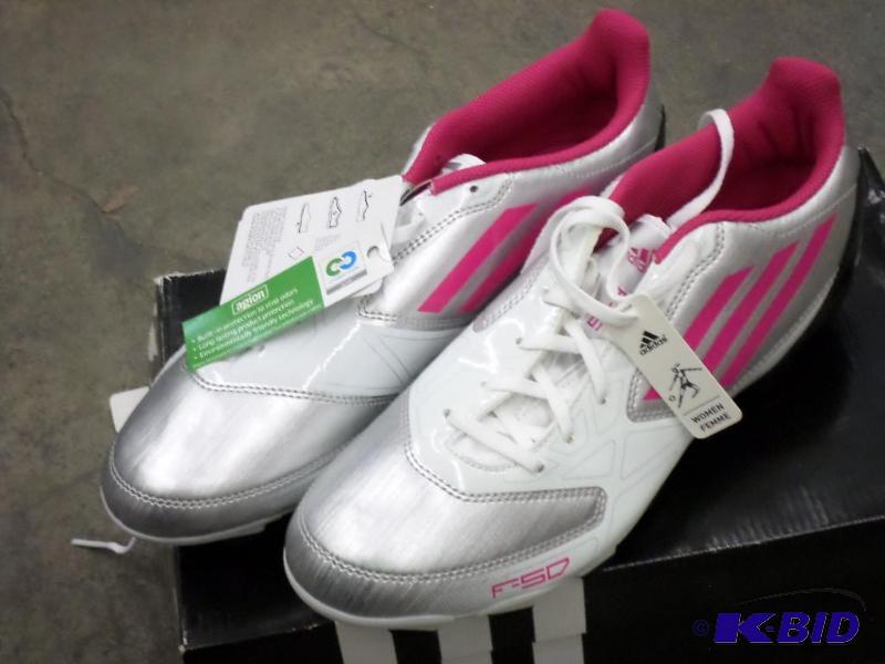 lot 36 image: Unused Pair Of Womens Adidas Size 9.5 Cletes...