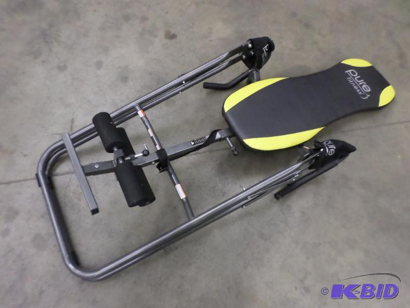lot 38 image: Pure Fitness Zero Gravity Table...
