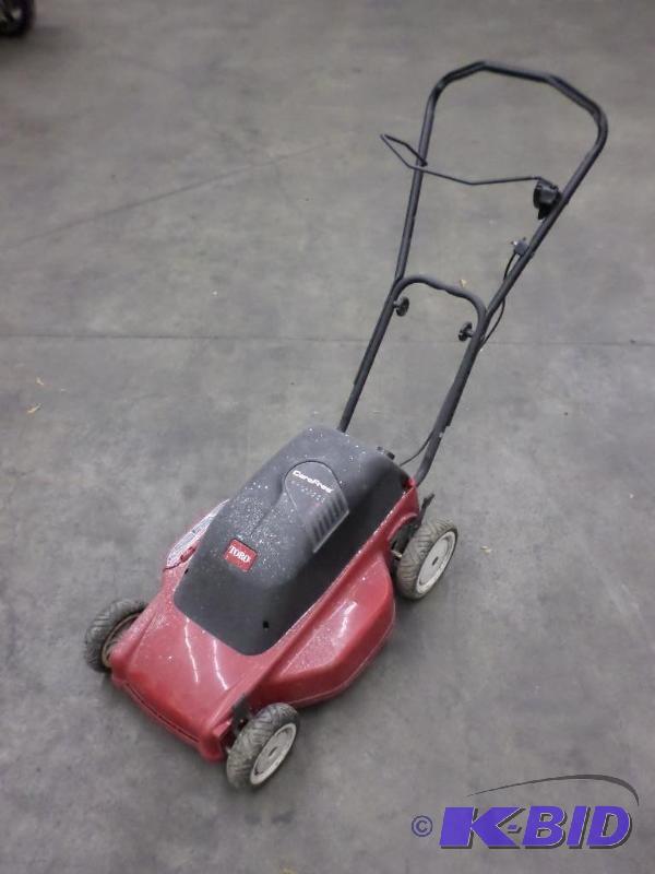 lot 41 image: Toro CareFree 24Volt Lawn Mower...