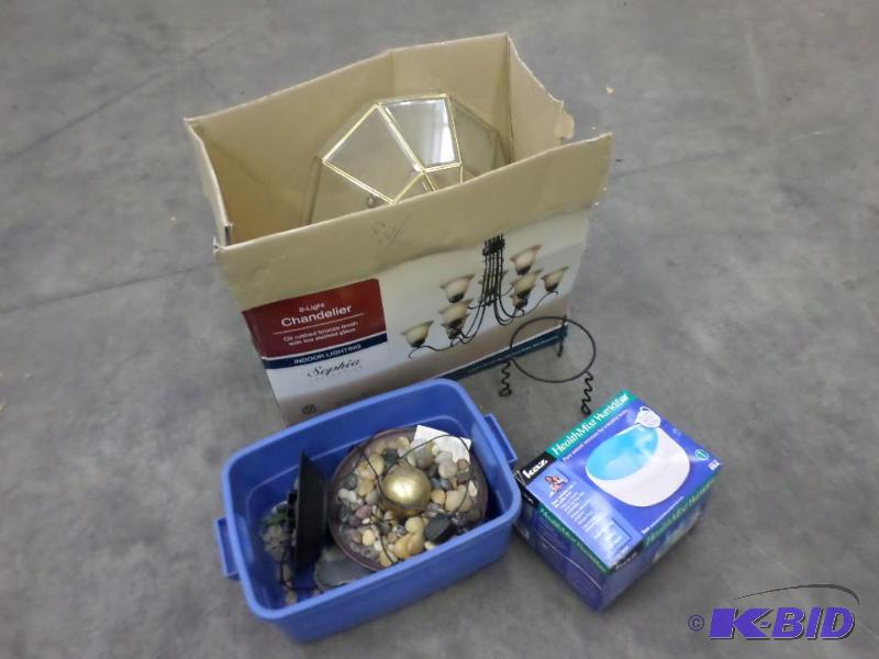 lot 49 image: Lot Of (2) Lights, (1) Humidifier, Etc...