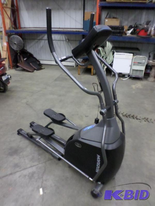 lot 83 image: Horizon E500 Eliptical Machine, Works...