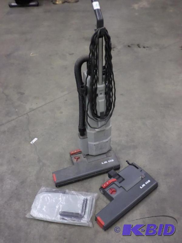 lot 87 image: Advance LA118 Commercial Vacuum With Accesso...