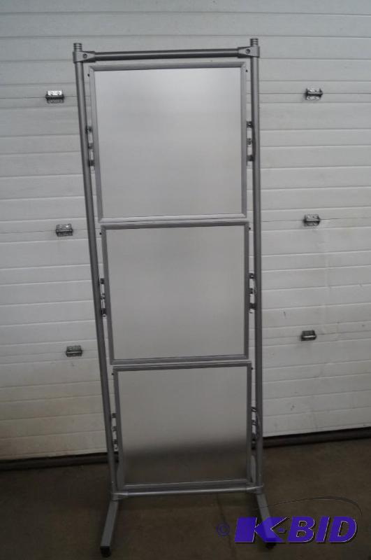advertisingmessage stand