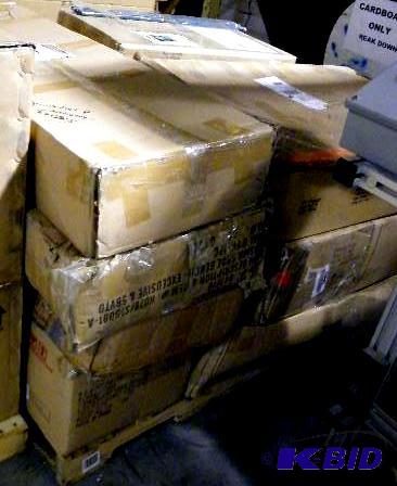 This lot contains salvage items - many are in...