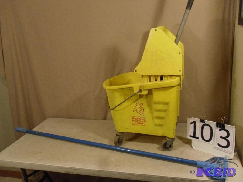 lot 103 image: Continental Commercial Rolling Mop Bucket wit...