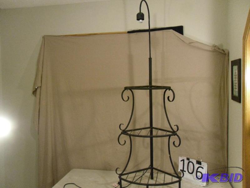 lot 106 image: Metal Corner Shelf  Lamp. Tested and Works. ...