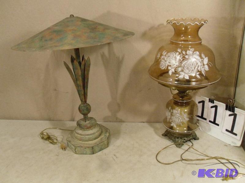 lot 111 image: Lot of 2 Lamps. Both tested and work. One lam...
