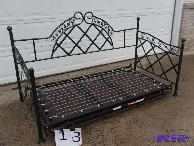 lot 13 image: Metal Daybed  Trundle Bed. Needs bolts  fas...