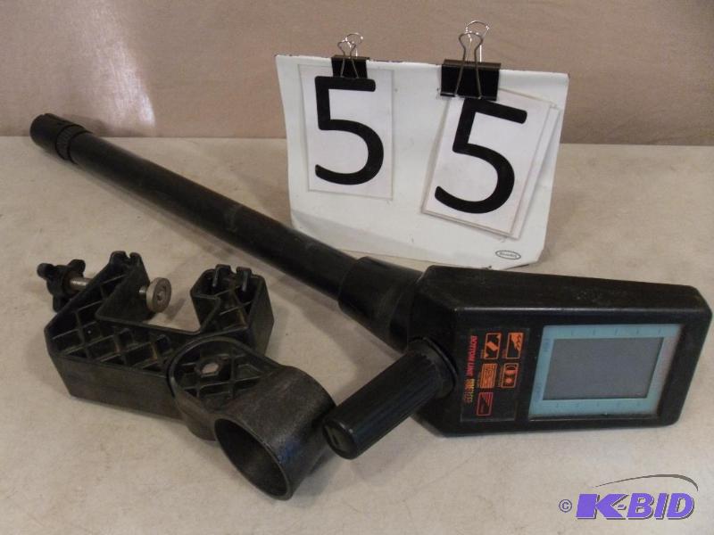 lot 55 image: Fishin Buddy II Fishfinder  Depth Finder wit...