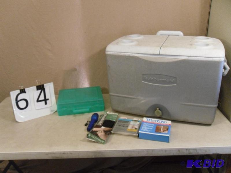 lot 64 image: Rubbermaid Cooler on Wheels (needs cleaning),...