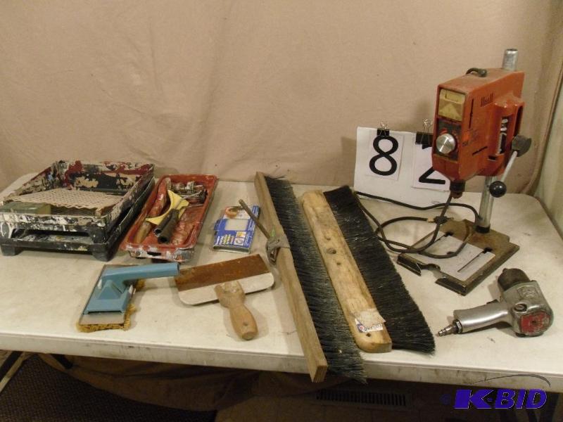 lot 82 image: Benchtop Drill Press (tested and works), Inge...
