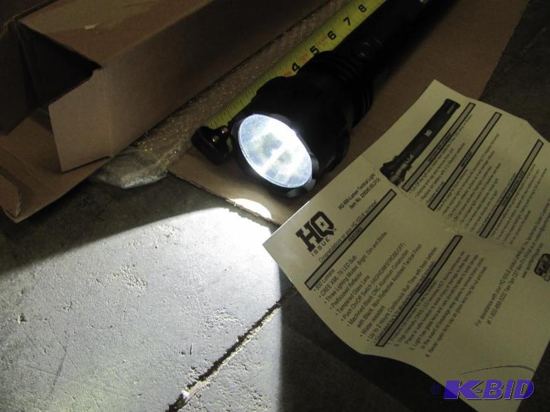 lot 19 image: NEW (in original box) HQ ISSUE HQ 800-Lumen T...