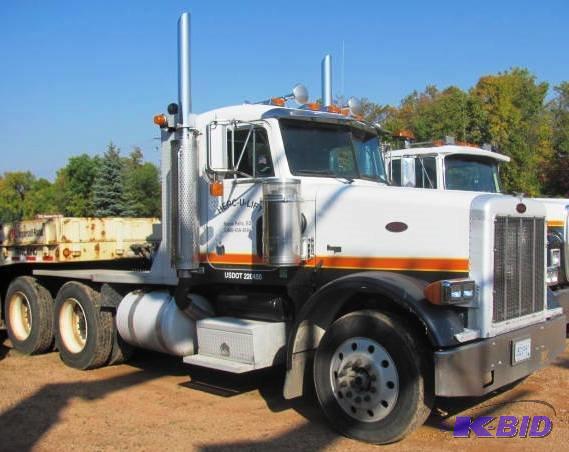 lot 1 image: Year 2000 Make Peterbilt Model 379 Vehicle...